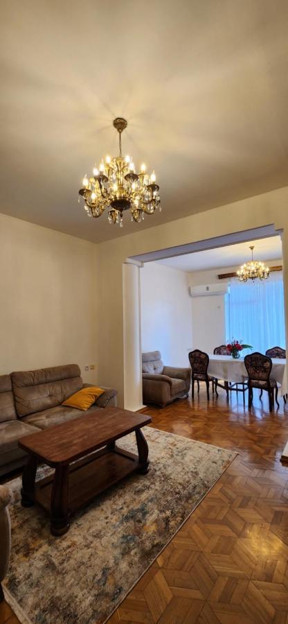 Gelahouse Aparthotel Batumi Exterior photo
