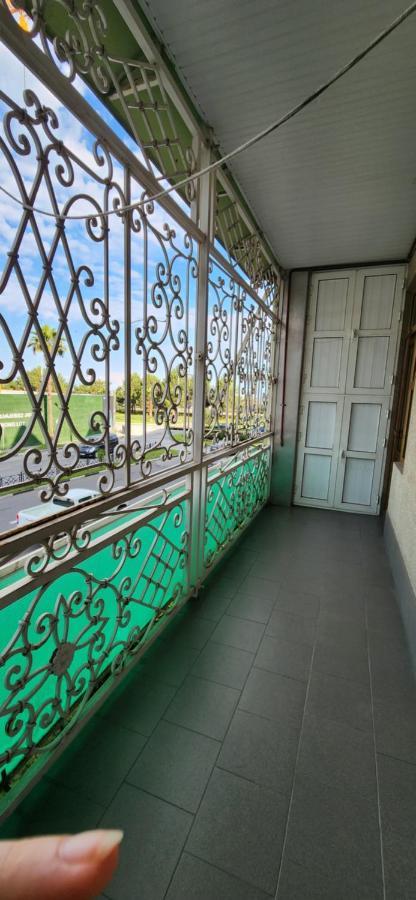 Gelahouse Aparthotel Batumi Exterior photo